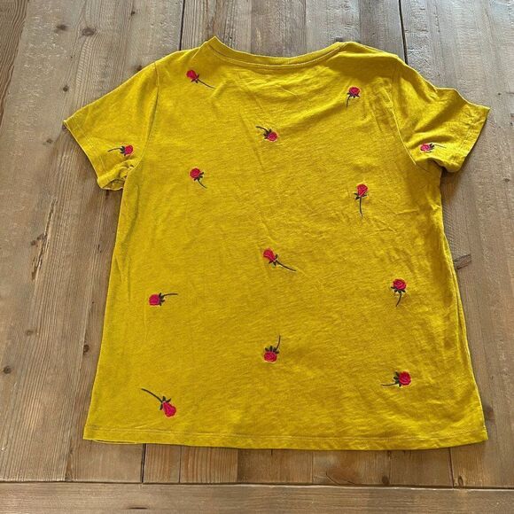 J. Crew Yellow Gold Short Sleeve T Shirt with Hot Pink Roses Size XL - Picture 3 of 9